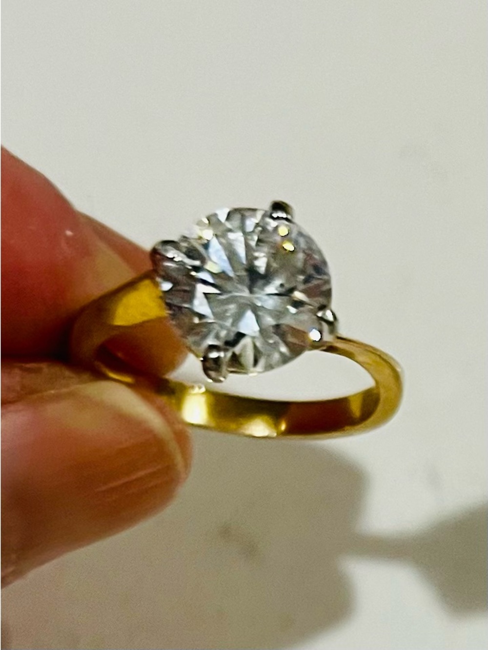 2 Carat Look Solitaire Ring 14K Gold Electroplated Size 6.25 - Picture 6 of 16